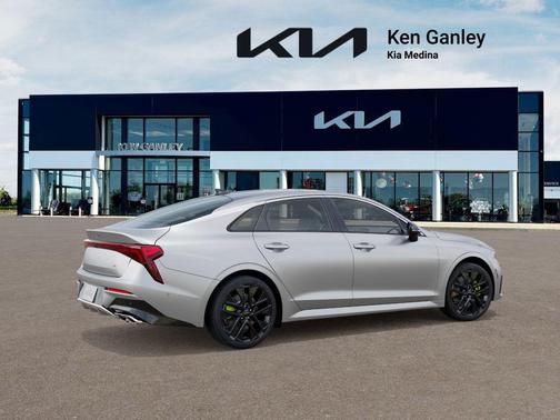 2026 Kia K5 GT