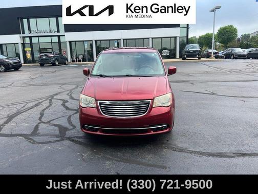 Deep Cherry Red Crystal Pearlcoat 2013 Chrysler Town & Country Touring