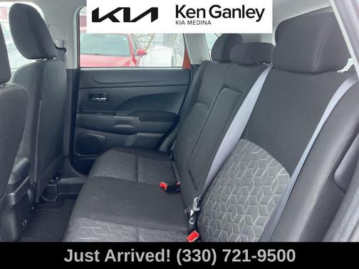 2022 Mitsubishi Outlander Sport 2.0 LE