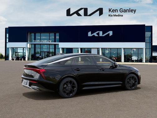 AURORABLACKPEAR 2026 Kia K5 GT-Line