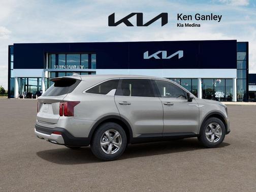 Ivory Silver 2026 Kia Sorento LX