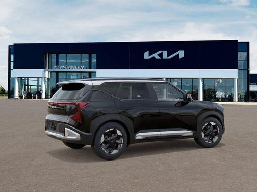 AURORABLACKPEAR 2027 Kia Seltos EX