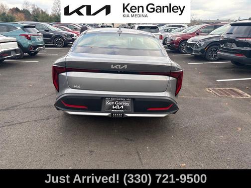 2025 Kia K4 EX