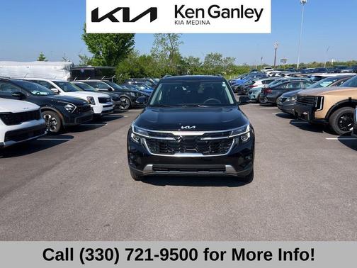 Fusion Orange 2024 Kia Seltos S