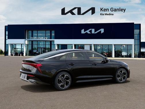 AURORABLACKPEAR 2026 Kia K5 GT-Line