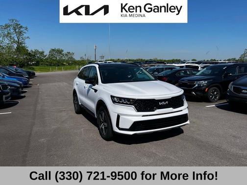 Glacial White Pearl 2023 Kia Sorento S
