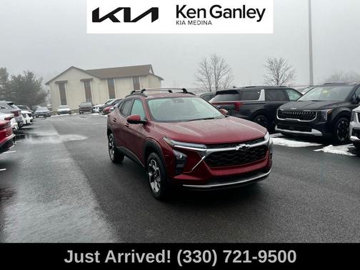 2025 Chevrolet Trax LT