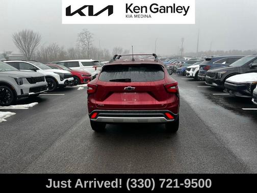 2025 Chevrolet Trax LT