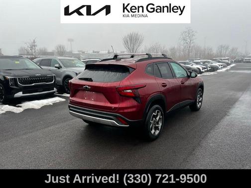 2025 Chevrolet Trax LT