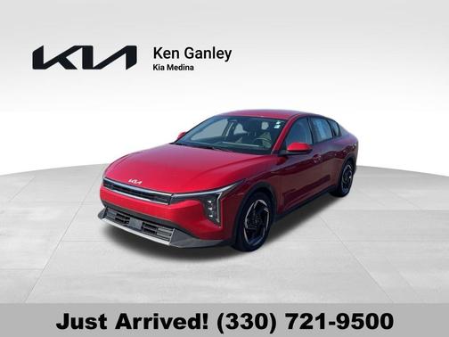 Currant Red 2025 Kia K4 EX