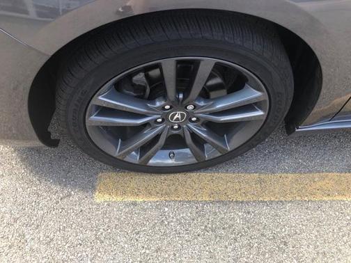 Photo 4 of 21 of 2019 Acura TLX V6 Technology & A-Spec