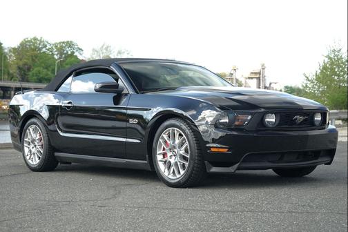 Black 2012 Ford Mustang GT Premium