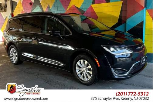 2018 Chrysler Pacifica Touring-L