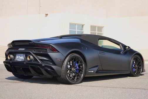 2021 Lamborghini Huracan EVO Spyder