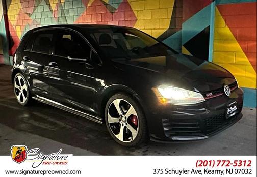 2017 Volkswagen Golf GTI 2.0T SE 4-Door