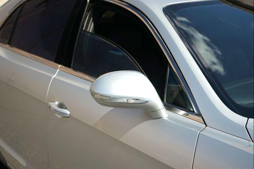 Moonbeam Metallic 2014 Bentley Flying Spur Base