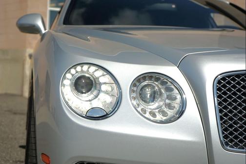 Moonbeam Metallic 2014 Bentley Flying Spur Base