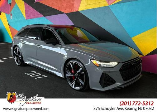 Gray 2022 Audi RS 6 Avant 4.0T