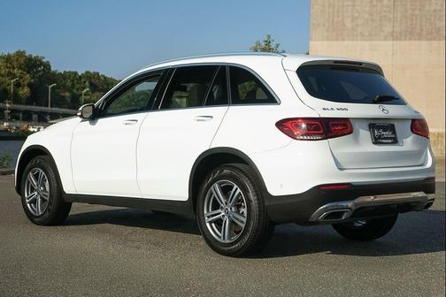 Polar White 2022 Mercedes-Benz GLC 300 4MATIC