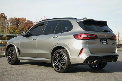 2022 BMW X5 M Base