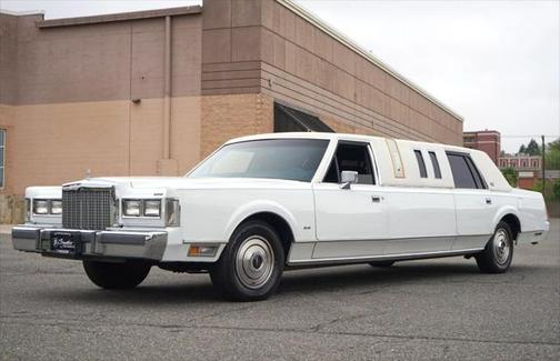 1985 Lincoln Town Car Signature