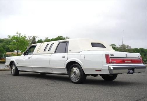 1985 Lincoln Town Car Signature