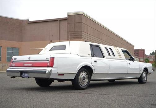 1985 Lincoln Town Car Signature