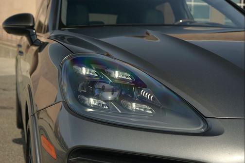 Quartzite Grey Metallic 2021 Porsche Cayenne GTS