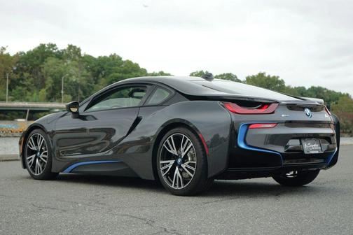 2016 BMW i8 Coupe 2D