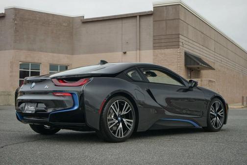 2016 BMW i8 Coupe 2D