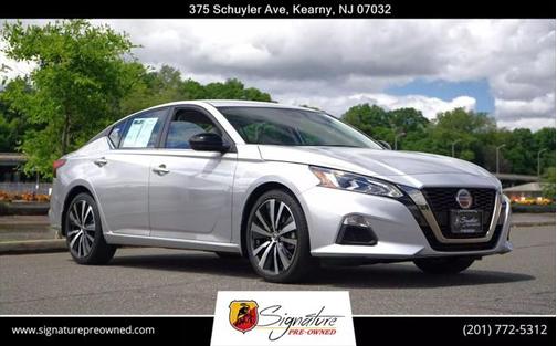 2022 Nissan Altima SR FWD