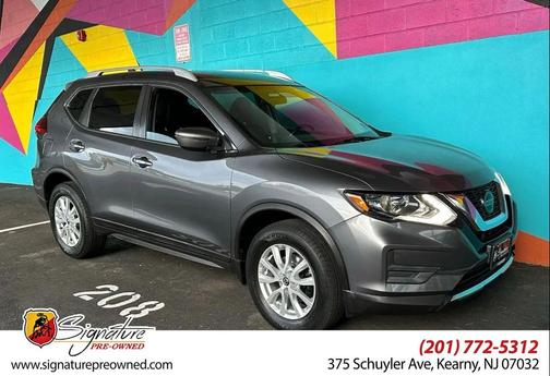 Gun Metallic 2018 Nissan Rogue SV