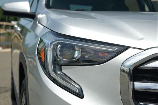 Quicksilver Metallic 2021 GMC Terrain SLT