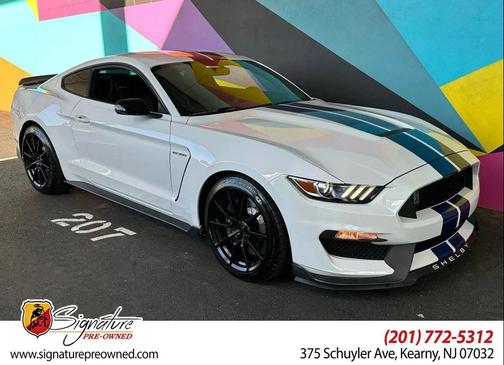 Oxford White 2017 Ford Shelby GT350 Base