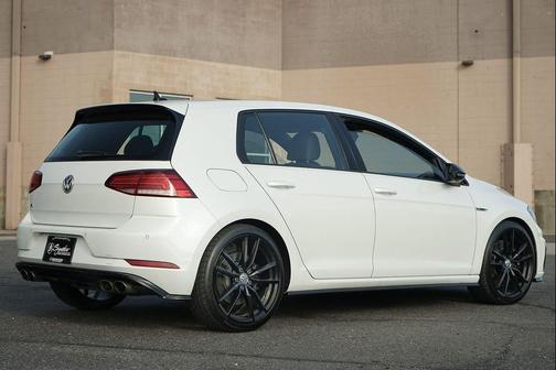 2019 Volkswagen Golf R 2.0T Manual