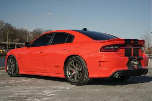 2016 Dodge Charger SRT 392
