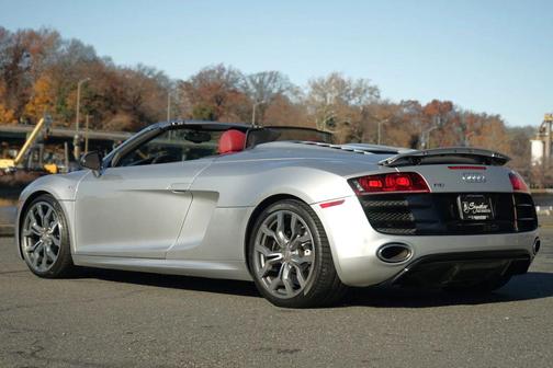 2011 Audi R8 5.2 quattro Spyder
