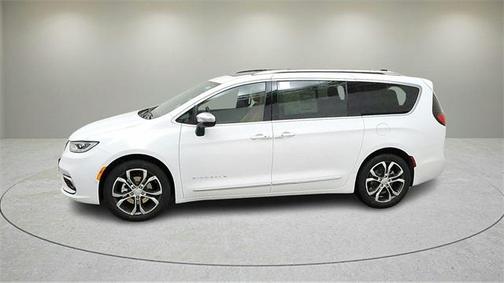 2026 Chrysler Pacifica L