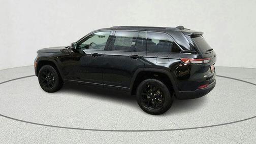 2026 Jeep Grand Cherokee Altitude