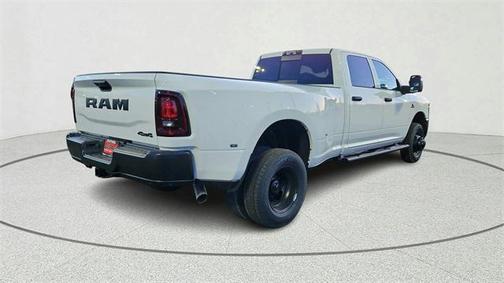 2026 RAM 3500 Tradesman Crew Cab 4x4 8' Box