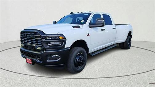 2026 RAM 3500 Tradesman Crew Cab 4x4 8' Box