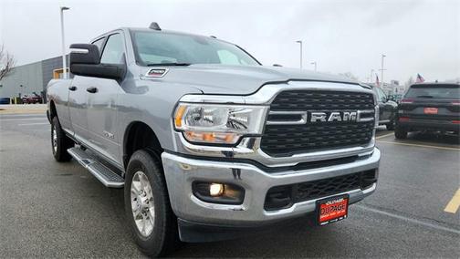 2023 RAM 2500 Big Horn Crew Cab 4x4 8' Box