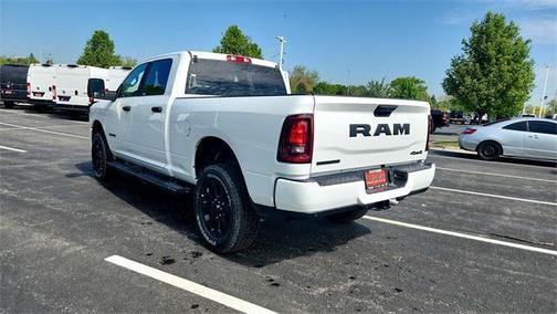 2025 RAM 2500 Big Horn Crew Cab 4x4 6'4' Box