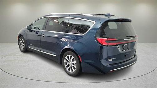 2022 Chrysler Pacifica L