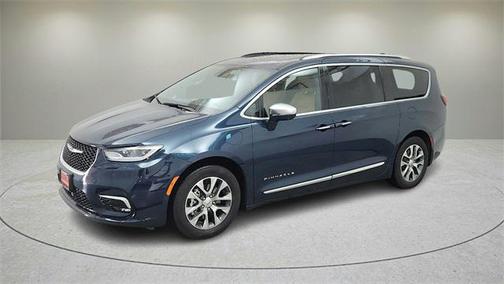 2022 Chrysler Pacifica L