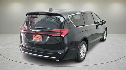 2025 Chrysler Pacifica L