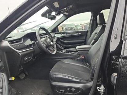 2022 Jeep Grand Cherokee Altitude
