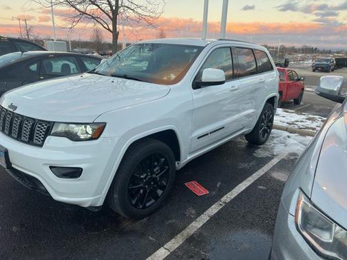 2021 Jeep Grand Cherokee Laredo