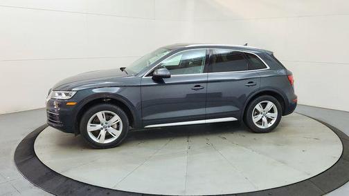 Gray 2018 Audi Q5 2.0T Tech Premium