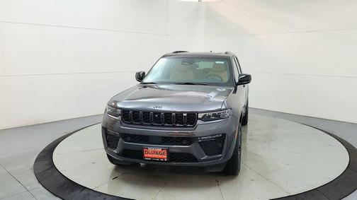 baltic gray metallic clearcoat 2026 Jeep Grand Cherokee Summit